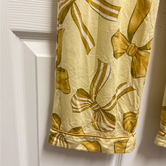 In My Sundays Yellow Bow Pajama Set - Picture 9 of 15